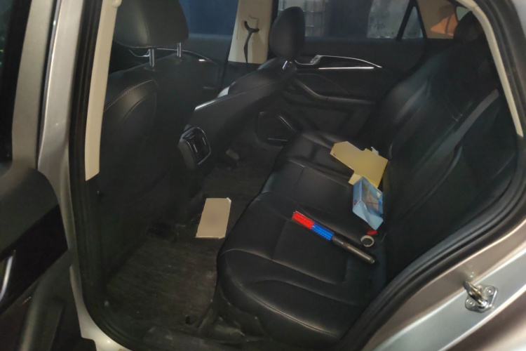 奔腾B70 2021款 1.5T 自动智享型中控内饰21