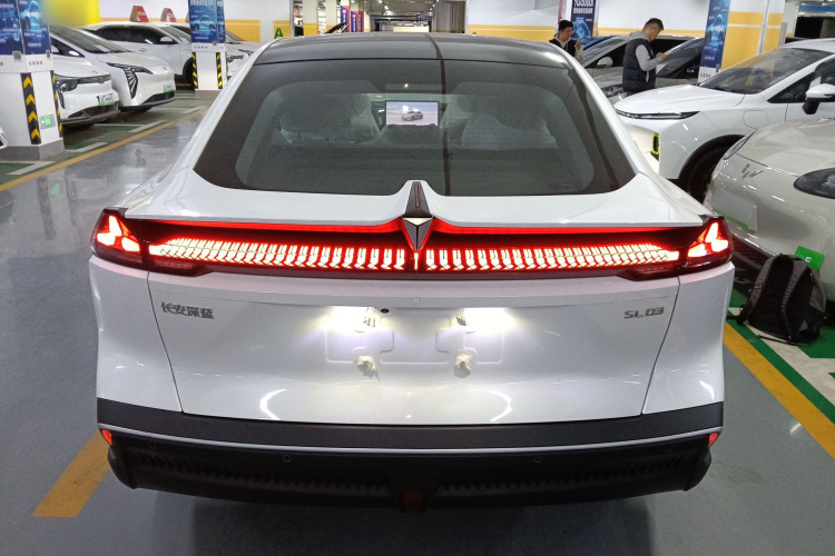 深蓝汽车 深蓝SL03 2025款 增程精英型车身外观6004