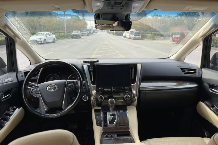 丰田 威尔法 2021款 皇冠 双擎 2.5L HV至尊版中控内饰7002