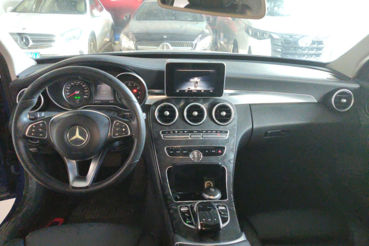 奔驰C级 2015款 改款 C 200 L 运动型中控内饰12