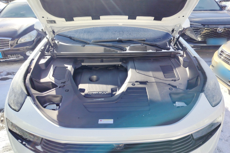 领克01 2019款 2.0T 两驱型Pro版 国VI机舱底盘24