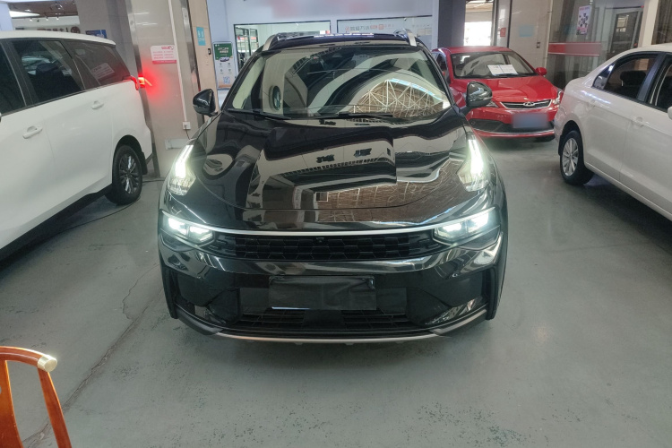 领克01 2021款 2.0TD 两驱型Pro车身外观2