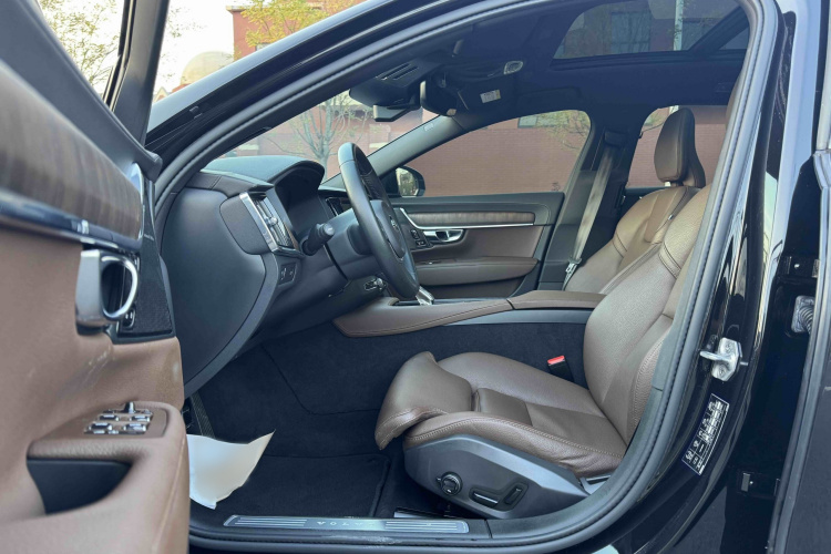沃尔沃S90 2021款 B5 智远豪华版中控内饰7005