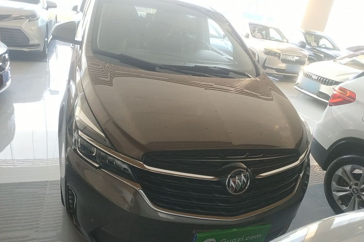 别克GL8 2022款 陆上公务舱 652T 尊贵型车身外观2