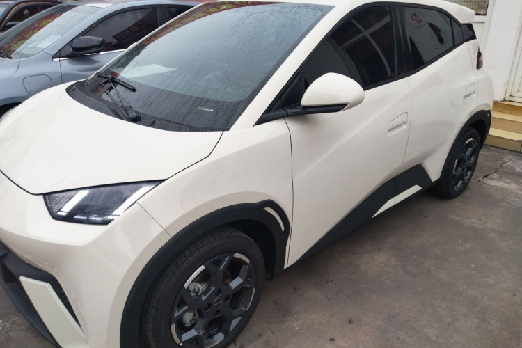 比亚迪 海鸥 2025款 305km 自由版车身外观4