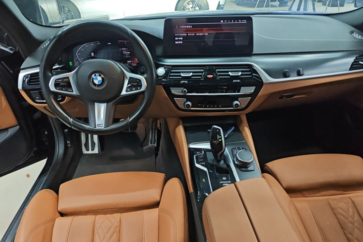 宝马5系(进口) 2021款 525i M运动套装中控内饰7002