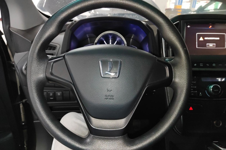 纳智捷 优6 SUV 2017款 改款 1.6T 新创型中控内饰13