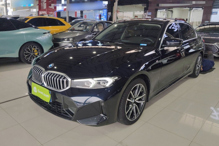 宝马3系 2023款 320Li M运动套装车身外观1