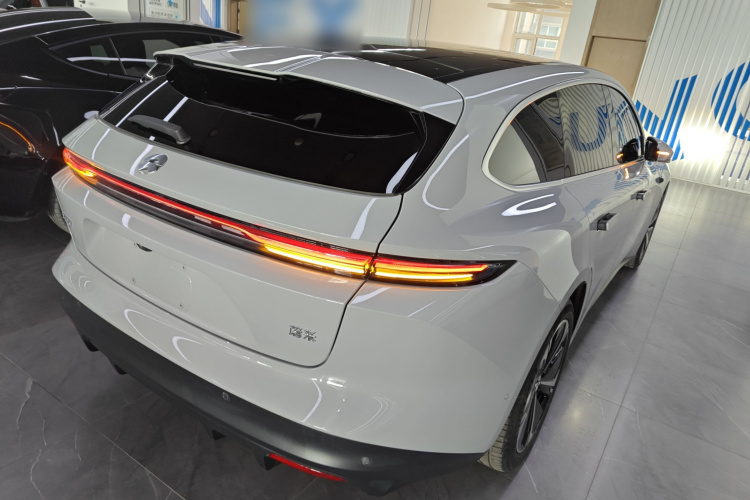 蔚来ET5T 2024款 75kWh Touring车身外观7