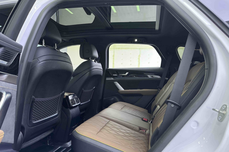 比亚迪 唐新能源 2021款 DM-i 112KM 尊荣型中控内饰7004