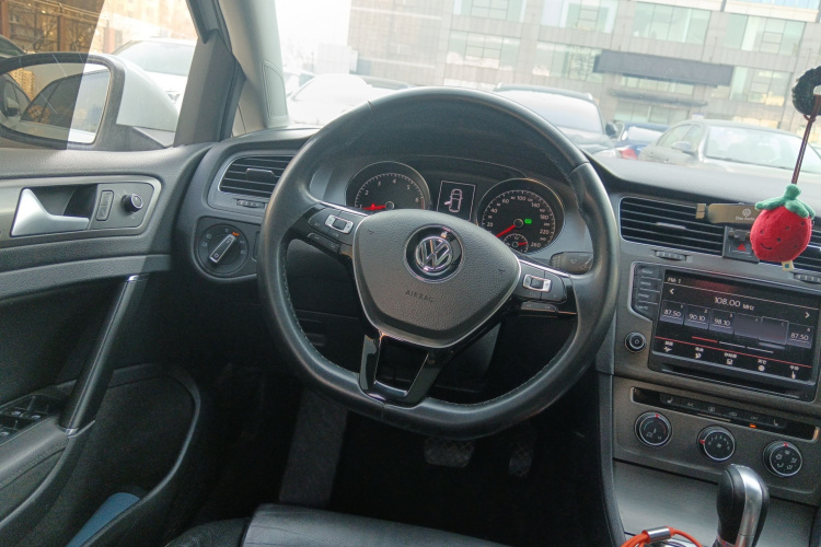 大众 高尔夫 2015款 1.4TSI 自动豪华型中控内饰13