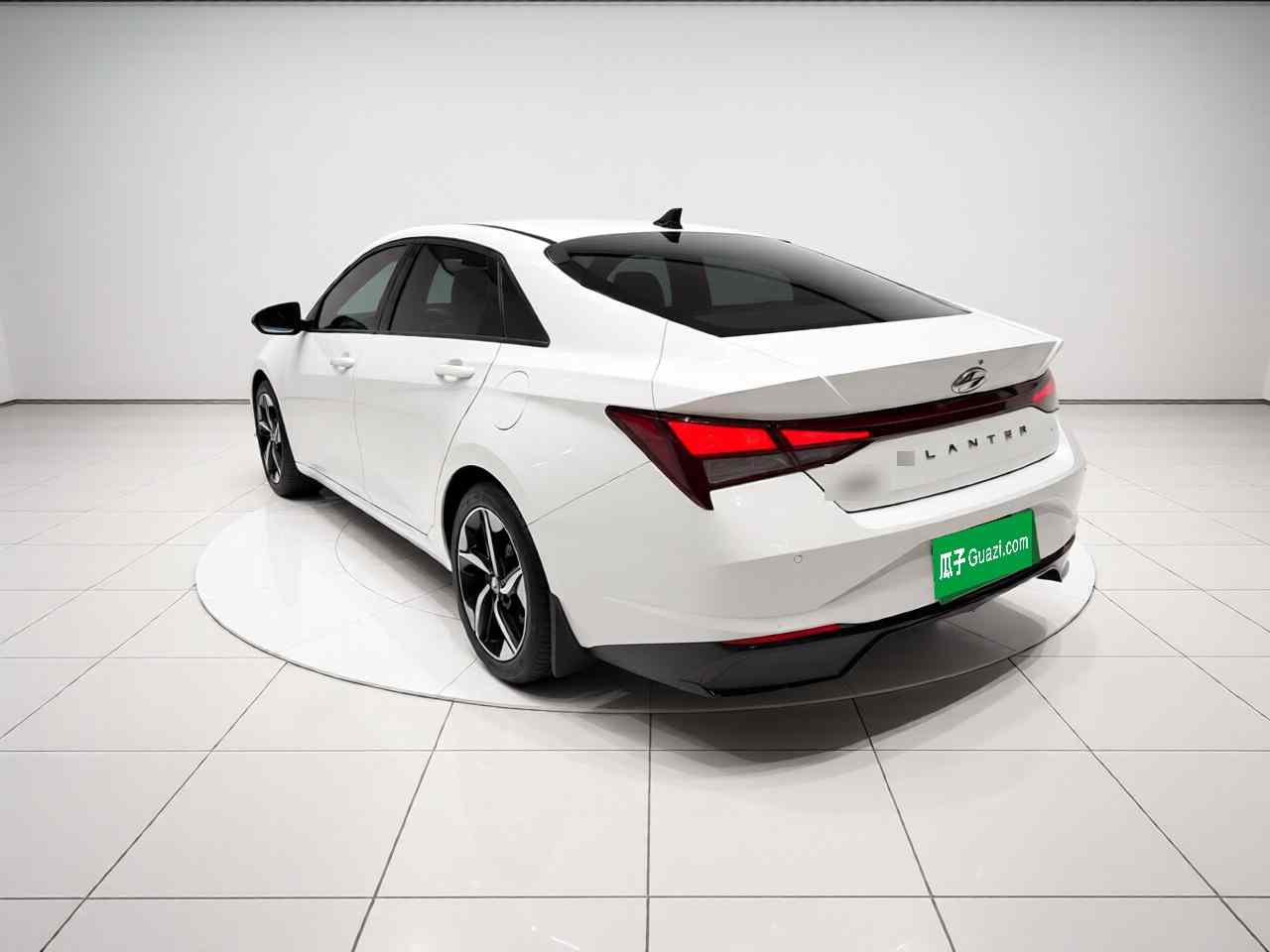 现代 伊兰特 2022款 1.5L CVT GLX精英版(3)