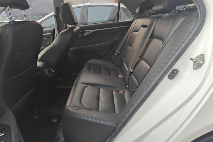 吉利汽车 远景 2020款 1.5L 手动亚运版中控内饰21