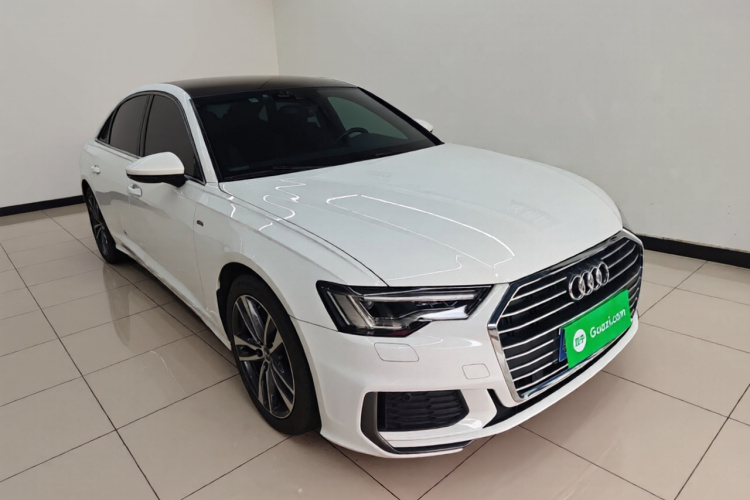 奥迪A6L 2021款 40 TFSI 豪华动感型车身外观3