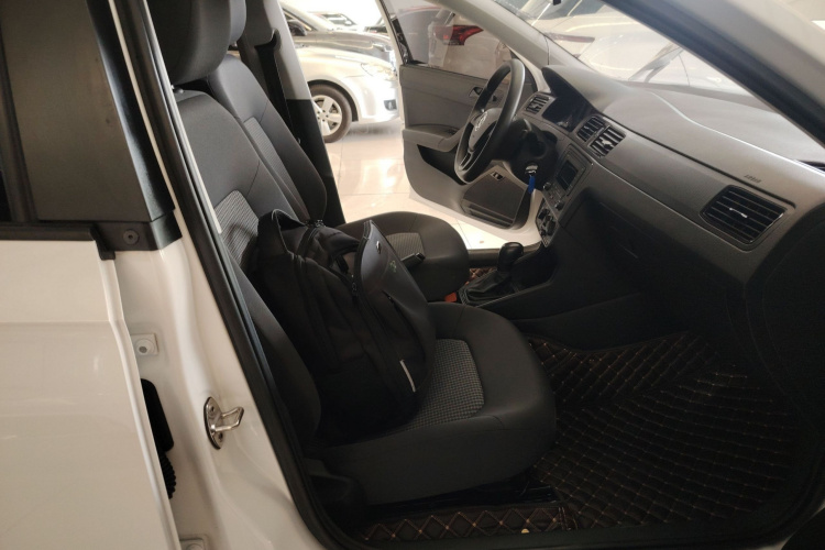 大众 桑塔纳 2021款 1.5L 自动风尚版局部细节41