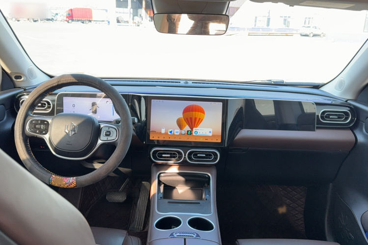 零跑汽车 零跑C11 2023款 纯电 500舒享版中控内饰7001