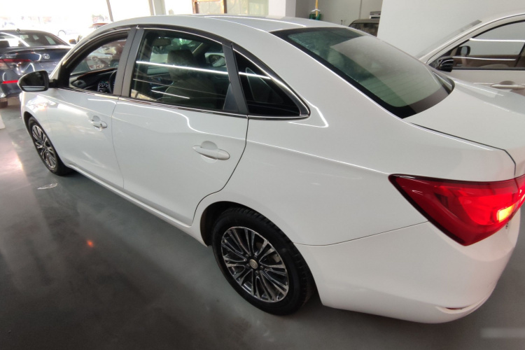 别克 英朗 2016款 18T 双离合精英型车身外观6003