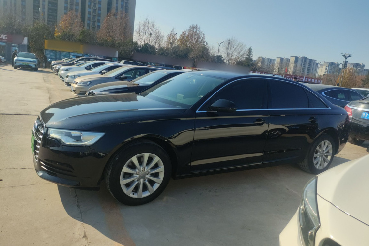 奥迪A6L 2014款 TFSI 标准型车身外观4