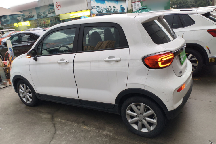 零跑汽车 零跑T03 2022款 炫晶版车身外观4