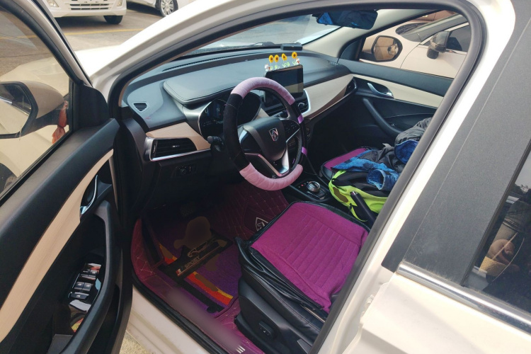 宝骏360 2018款 1.5L 自动豪华型 国V中控内饰20
