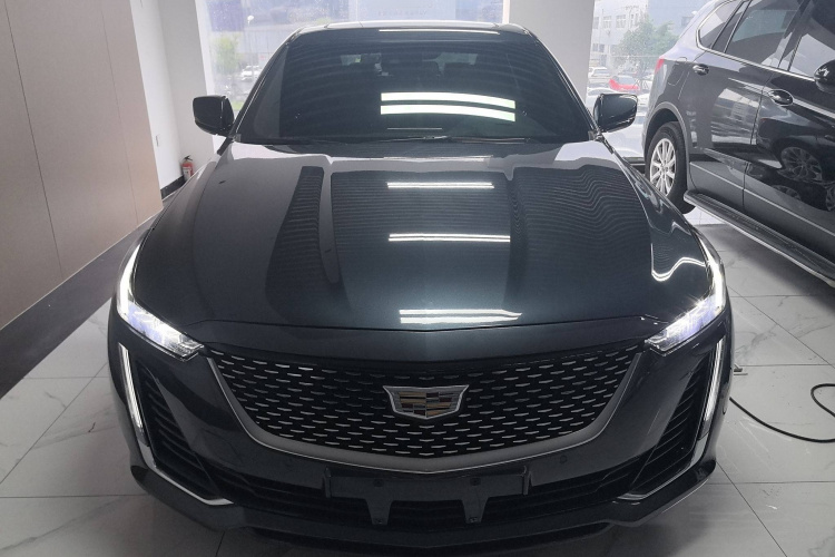 凯迪拉克CT5 2020款 改款 28T 豪华型车身外观2