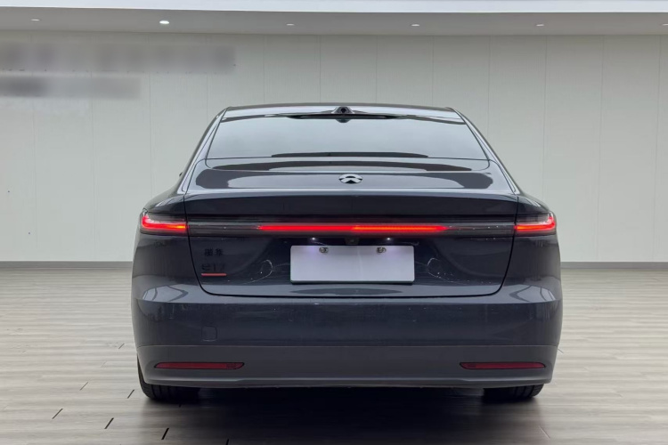 蔚来ET7 2022款 100kWh 首发版车身外观6