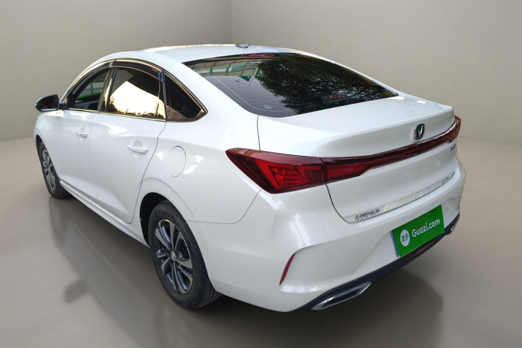 长安 逸动 2023款 畅享版 PLUS 蓝鲸NE 1.4T GDI DCT尊贵版车身外观5
