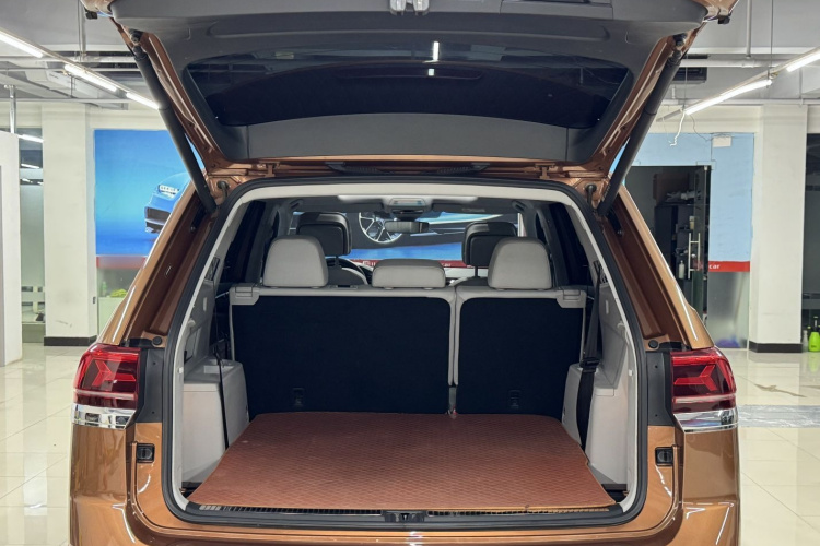 大众 途昂 2022款 530 V6 四驱尊崇旗舰版局部细节23