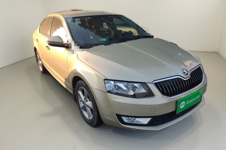 斯柯达 明锐 2015款 1.6L 手动逸杰版车身外观3