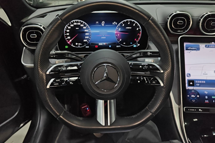 奔驰C级 2024款 C 200 L 运动版局部细节13