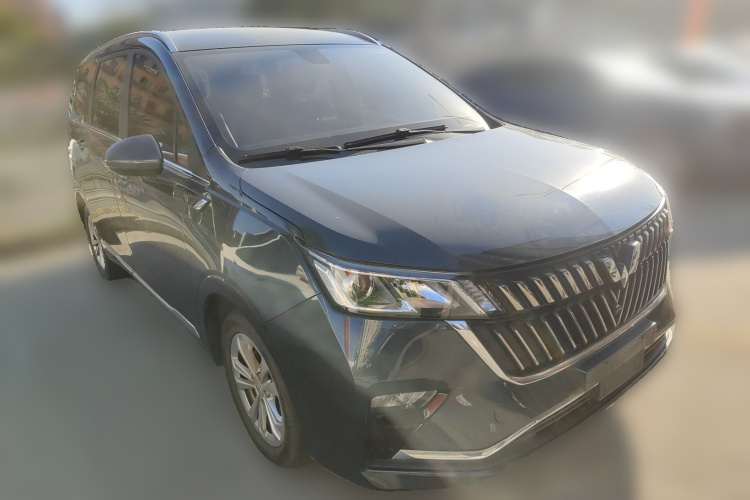 五菱汽车 五菱佳辰 2022款 1.5T CVT智享豪华型车身外观3