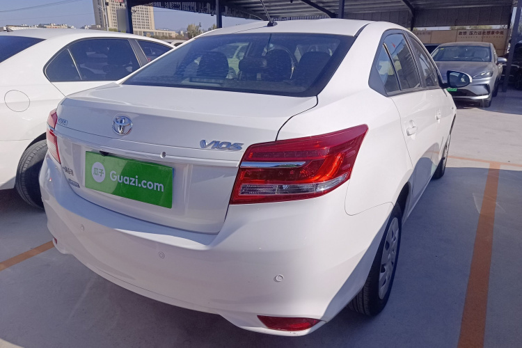 丰田 威驰 2019款 1.5L CVT创行版车身外观7