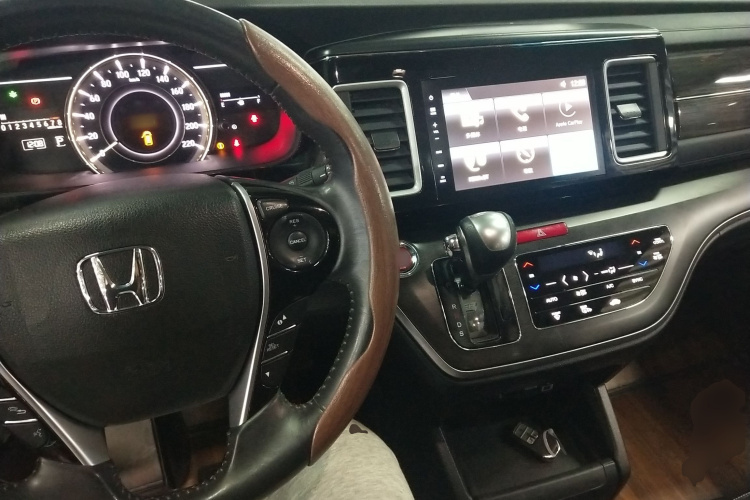 本田 艾力绅 2016款 2.4L 豪华版中控内饰12