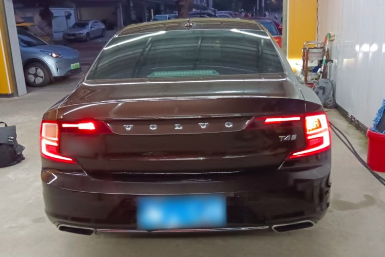 沃尔沃S90 2019款 T4 智逸版车身外观6004