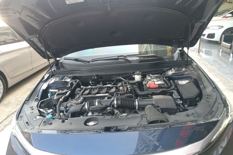 本田 英仕派 2022款 260TURBO 精致版机舱底盘24