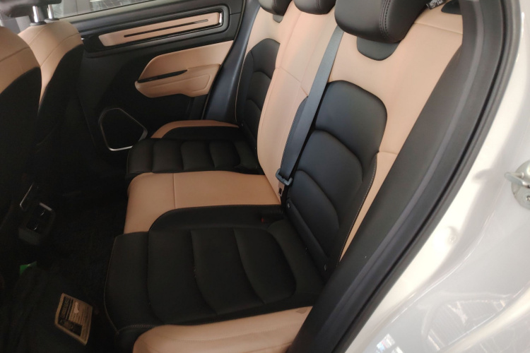 吉利汽车 吉利icon 2023款 1.5TD 巧克力醇巧版中控内饰21