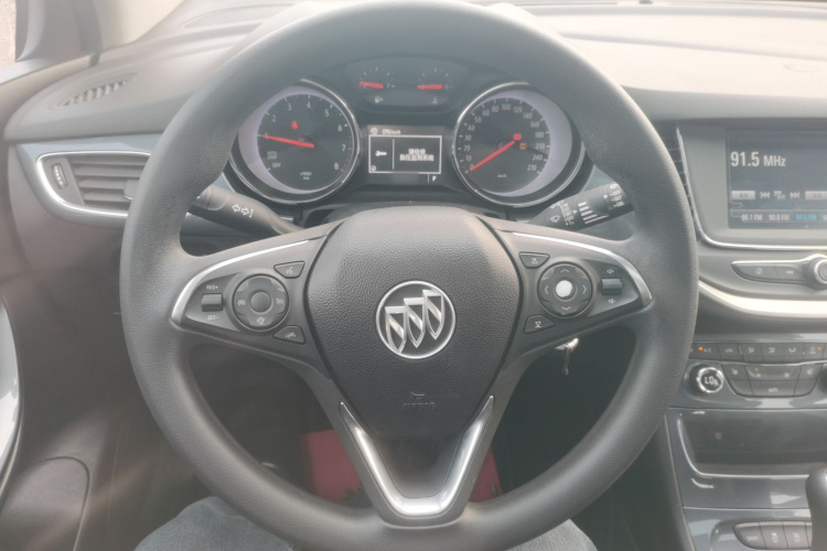 别克 威朗 2016款 两厢 15S 自动领先型局部细节13