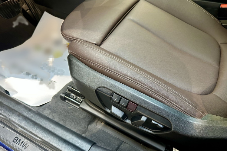 宝马X1 2020款 sDrive20Li 时尚型中控内饰7004