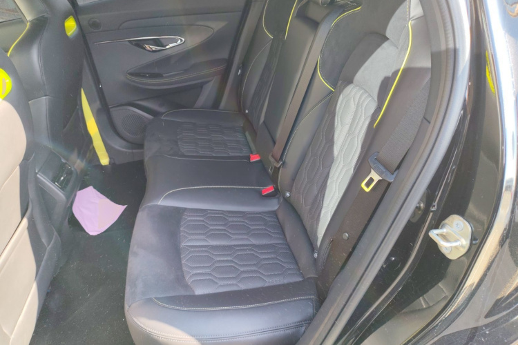 长安UNI-T 2022款 1.5T 运动版 旗舰型中控内饰7004