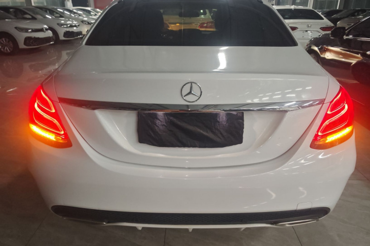 奔驰C级 2015款 改款 C 200 L 运动型车身外观6004
