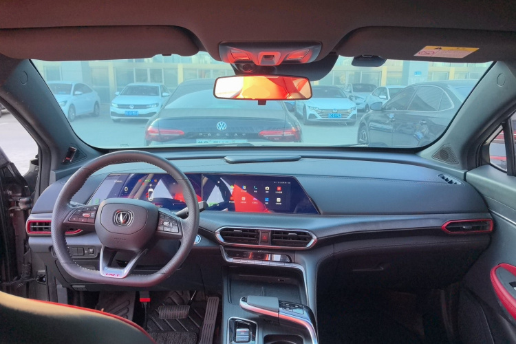 长安UNI-T 2020款 1.5T 尊贵型中控内饰12