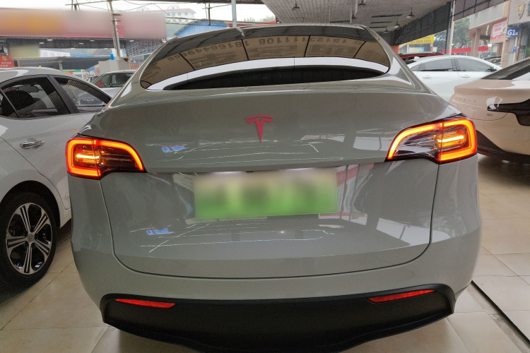 特斯拉 Model Y 2022款 长续航全轮驱动版车身外观6002