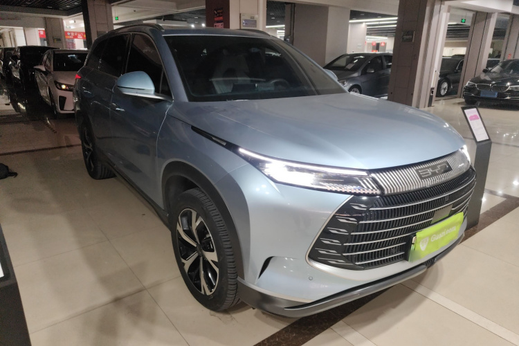 比亚迪 护卫舰07 2023款 DM-i 100KM 豪华型车身外观3