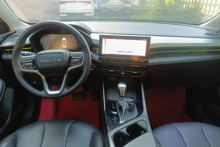 荣威i5 2021款 改款 1.5L CVT钻石版中控内饰7002