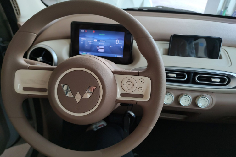 五菱汽车 宏光MINIEV 2025款 四门版 进阶款中控内饰12