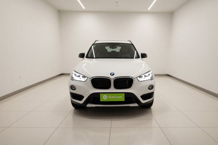 宝马X1 2019款 xDrive20Li 尊享型车身外观2