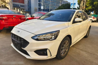 福特 福克斯Active 2021款 EcoBoost 180 自动劲潮型