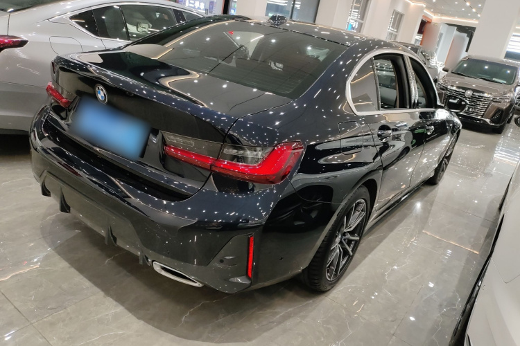 宝马3系 2023款 325Li M运动套装车身外观7