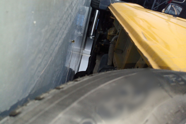 福特 全顺 2017款 2.0T柴油多功能商用车短轴低顶国V局部细节9003