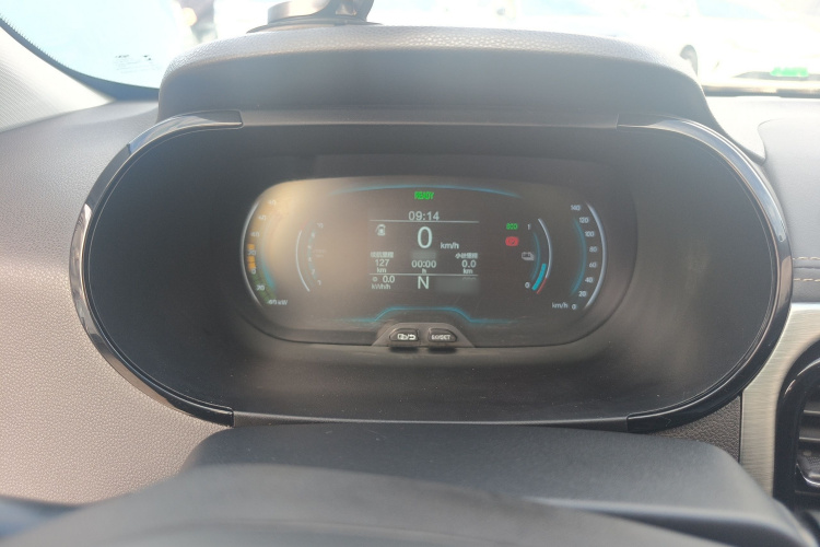 奇瑞 小蚂蚁 2023款 301km 挚爱版 磷酸铁锂局部细节14